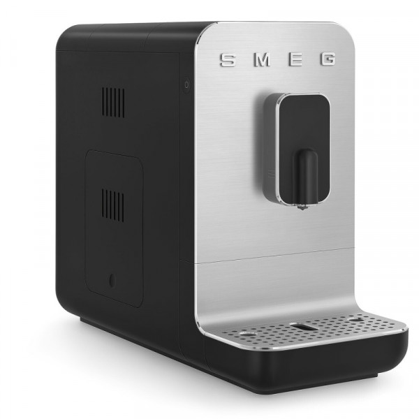 Smeg Kaffeevollautomat Schwarz matt