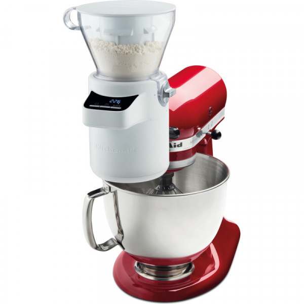 KitchenAid Sieb mit Digitaler Waage an Maschine front