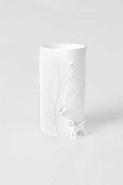 Räder Vase Hund stehend